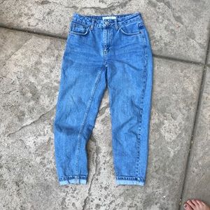 Topshop Mom Jeans size W26